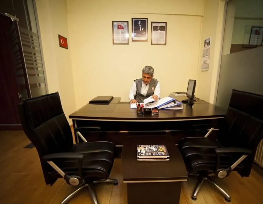 Güven Sürücü Kursu: Danışma ve yönetim ofisi