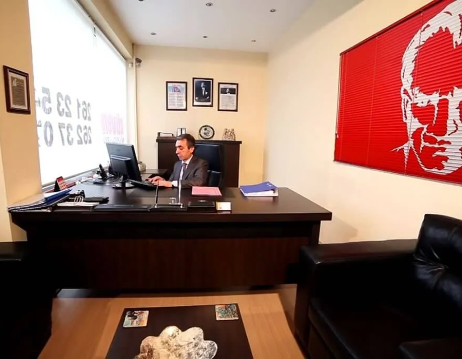 Güven Sürücü Kursu: Danışma ve yönetim ofisi