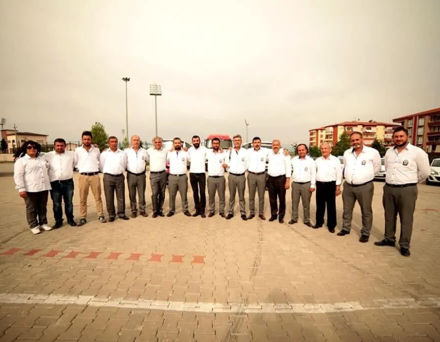 Güven Sürücü Kursu: Güven Sürücü Kursu ekibi